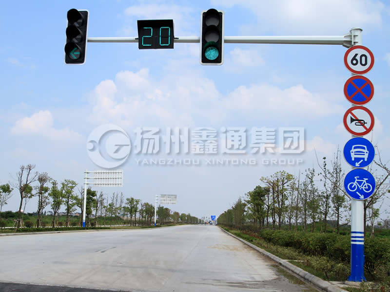 XHDG-036，八棱錐形信號(hào)燈桿